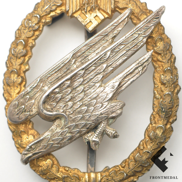 Знак Парашютист Сухопутных сил с подписным венком