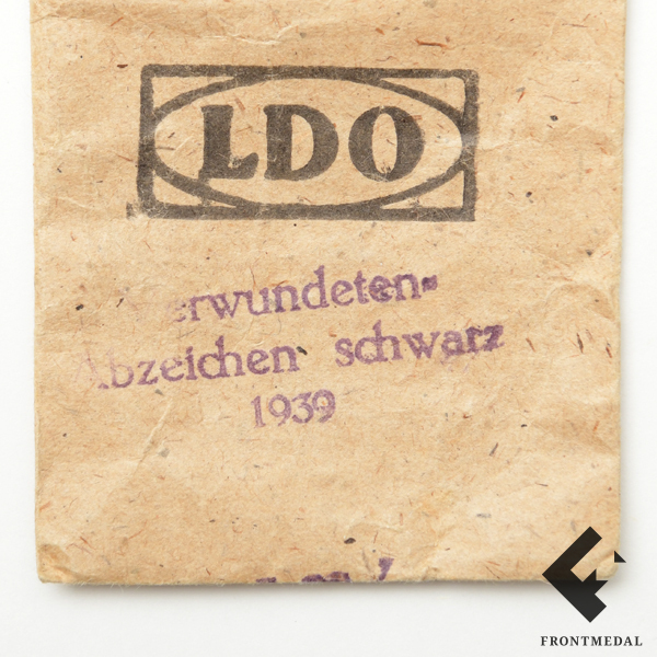 Бумажный пакет с логотипом LDO к знаку За ранение 3 ст. обр. 1939 г.