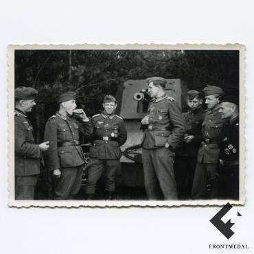 Вермахт солдаты SS танк Т1 самоходка картинка