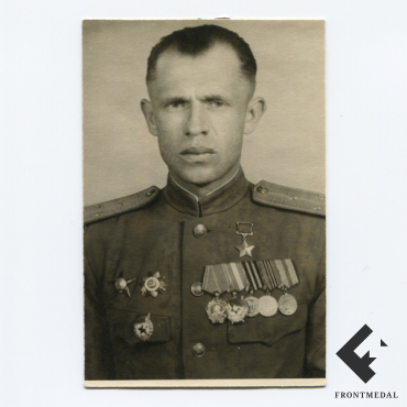 Фотография "Личность Героя Советского Союза удостоверяю"