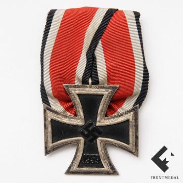 Железный крест 2 кл. обр. 1939 г. (Юбергросс) на колодке