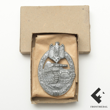 За танковую атаку в коробке картинка