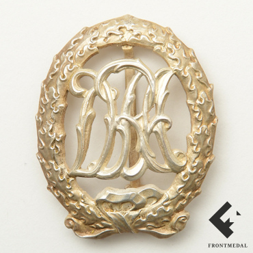 Спортиный знак DRA в серебре