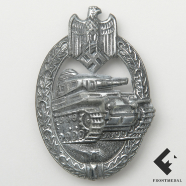 Знак За танковую атаку в серебре (клеймо R.K.)