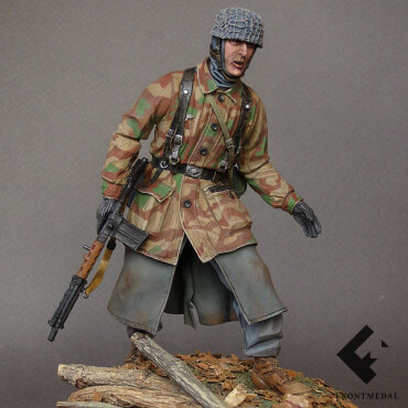 Парашютист с автоматической винтовкой FG-42 (Ардены, 1944)