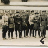Советские военные монумент Победа Берлин картинка