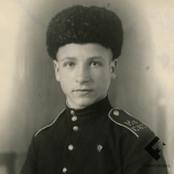 Три фотокарточки из семейного архива картинка