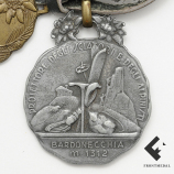Памятная медаль "5.GEBIRGS DIVISION" и итальянский жетон