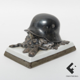 Настольное украшение "Стальной шлем" фабрики Rosenthal