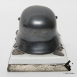 Настольное украшение "Стальной шлем" фабрики Rosenthal
